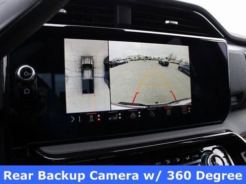 Used 2024 GMC Sierra 2500 AT4 w/ AT4 Premium Plus Package image 3