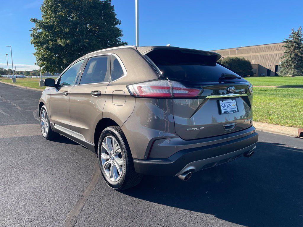 Used 2019 Ford Edge Titanium AWD/4WD image 3