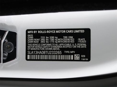 New 2026 Rolls-Royce Cullinan image 19