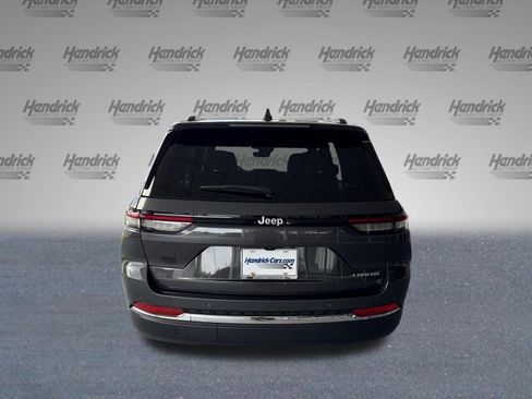 Used 2024 Jeep Grand Cherokee Laredo X RWD image 8