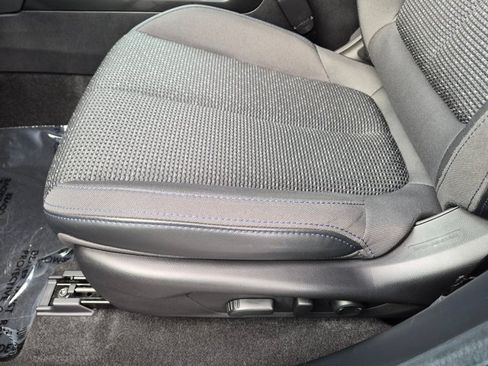 Used 2026 Subaru Forester Premium AWD/4WD image 11
