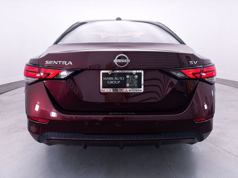 Used 2024 Nissan Sentra SV FWD image 14