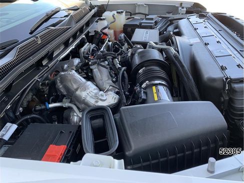 Used 2025 Chevrolet Silverado 3500 W/T image 13