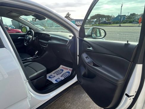 Used 2024 Buick Encore GX Preferred FWD image 28