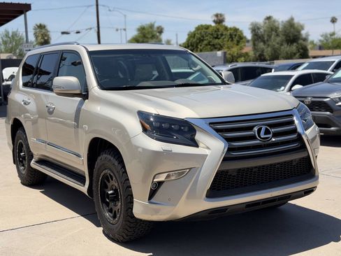 Used 2014 Lexus GX 460 Luxury AWD/4WD image 3