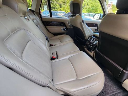 Used 2019 Land Rover Range Rover Supercharged AWD/4WD image 19