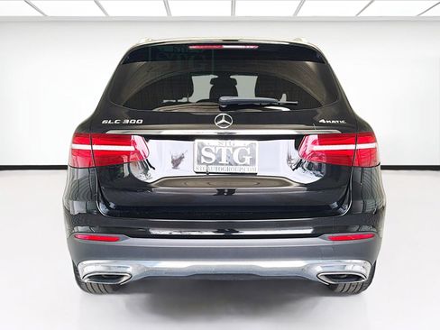 Used 2019 Mercedes-Benz GLC 300 4MATIC image 5