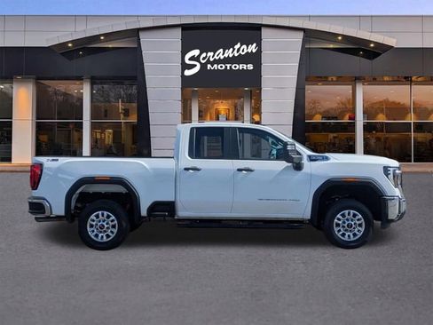 Used 2024 GMC Sierra 2500 Pro w/ Convenience Package image 6