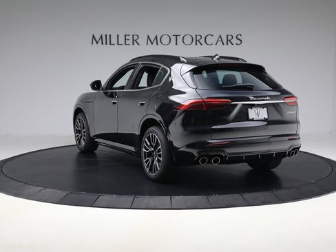 New 2025 Maserati Grecale GT image 5