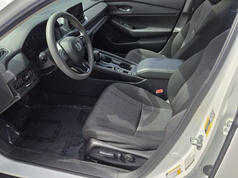 Used 2024 Honda Accord EX image 10