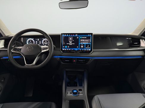 New 2026 Volkswagen Tiguan SE image 10