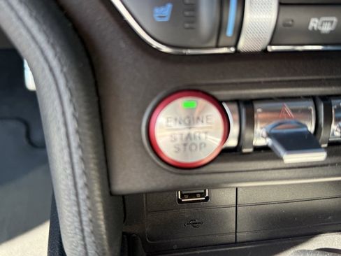 Used 2020 Ford Mustang Premium image 20