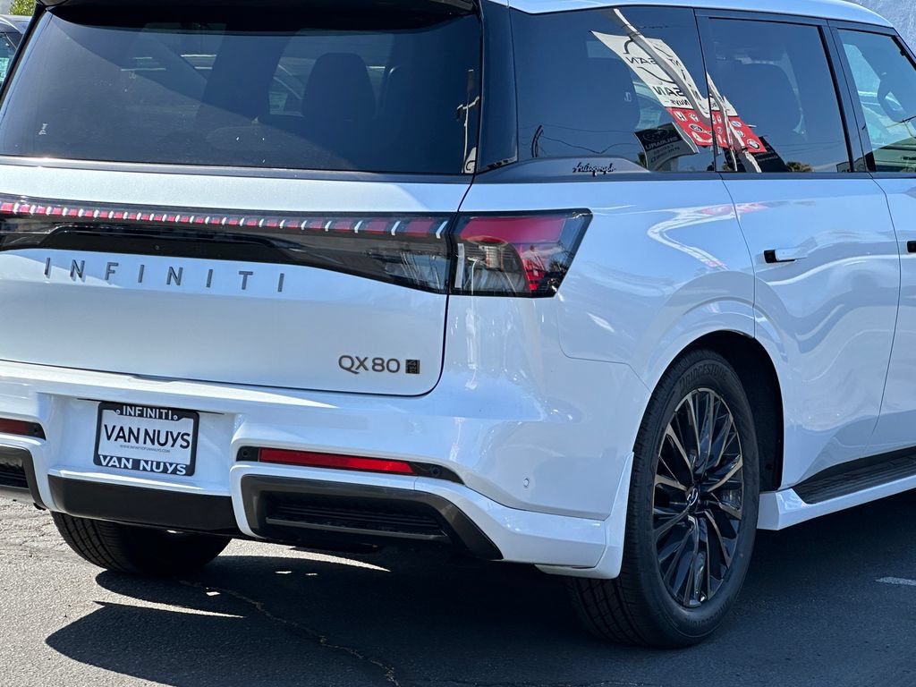 New 2027 INFINITI QX80 Autograph w/ Premium Cargo Package AWD/4WD image 8