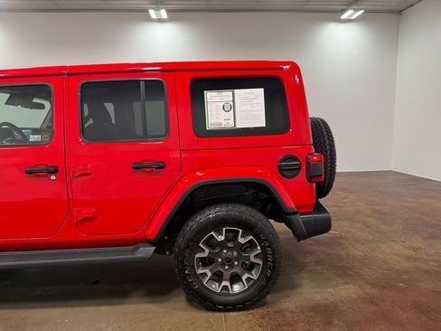 Used 2024 Jeep Wrangler Unlimited Sahara w/ Safety Group AWD/4WD image 36