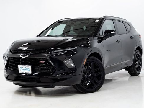 Used 2025 Chevrolet Blazer RS w/ Driver Confidence II Package AWD/4WD image 1
