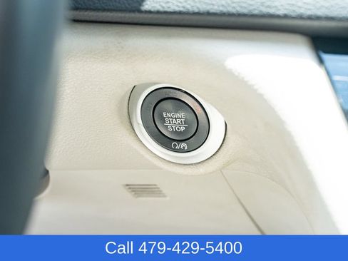 Used 2023 Chrysler Pacifica Touring-L FWD image 24