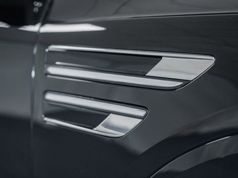 Used 2025 Genesis GV80 2.5T Prestige image 17