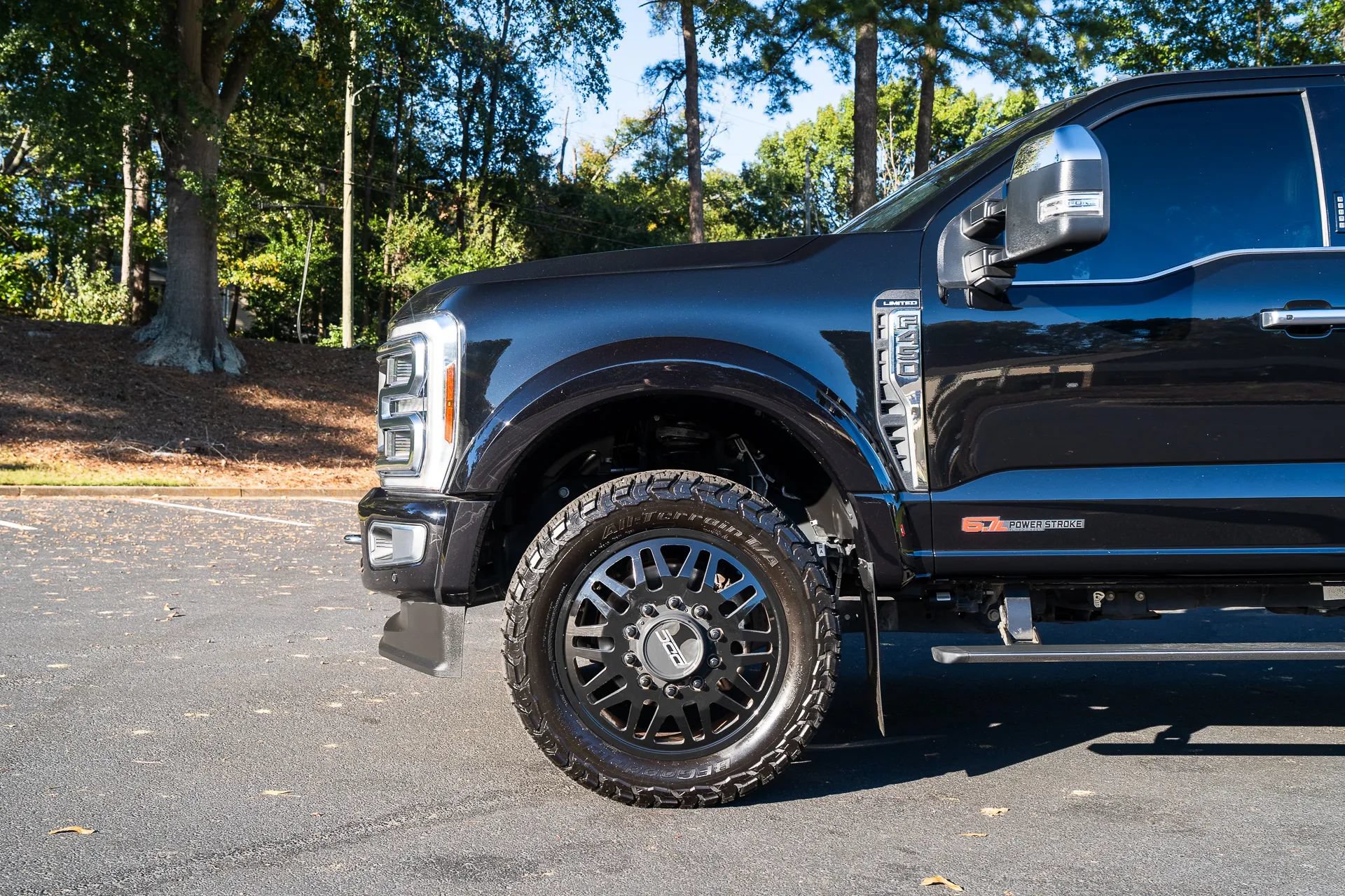 Used 2024 Ford F450 Limited w/ FX4 Off-Road Package AWD/4WD image 3