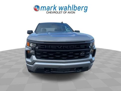 Certified 2025 Chevrolet Silverado 1500 Custom image 3