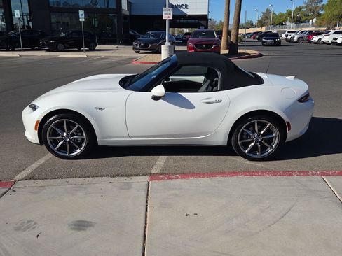 Used 2023 MAZDA MX-5 Miata Grand Touring w/ Weather Package RWD image 2