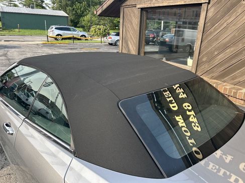 Used 2013 Chrysler 200 Limited FWD image 18