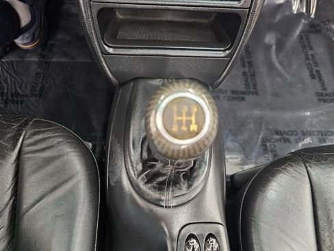 Used 2000 Porsche Boxster image 13