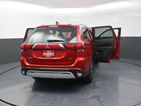 Used 2020 Mitsubishi Outlander SE AWD/4WD image 44