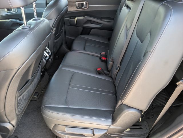 Used 2022 Kia Sorento S AWD/4WD image 30