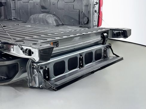 Used 2024 Chevrolet Silverado 3500 High Country w/ High Country Premium Package image 33