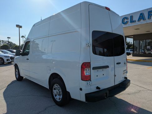 Used 2016 Nissan NV 2500 SV w/ Technology Package image 6