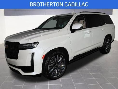 Certified 2024 Cadillac Escalade Sport Platinum w/ Heavy-Duty Trailer Package image 11