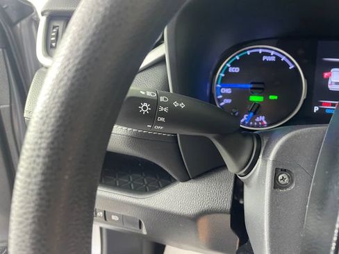 Used 2020 Toyota RAV4 LE AWD/4WD image 13