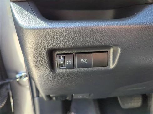 Certified 2021 Toyota RAV4 LE FWD image 17