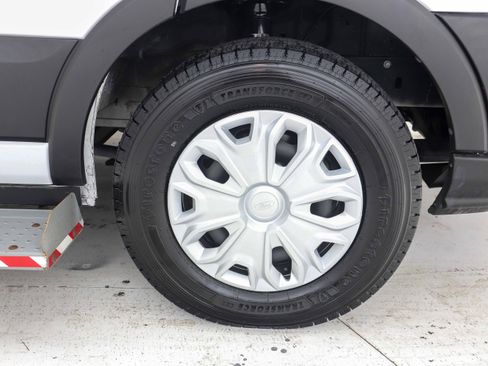 Used 2019 Ford Transit 350 XL image 33