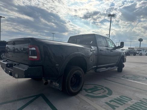 Used 2022 RAM 3500 Laramie AWD/4WD image 3