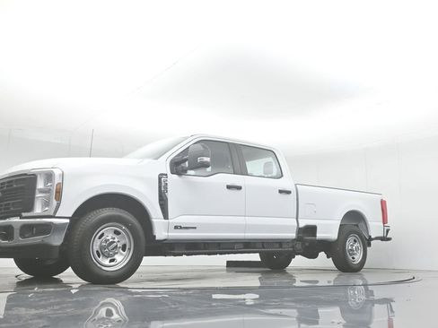 New 2025 Ford F350 XL w/ XL Driver Assist Package image 37