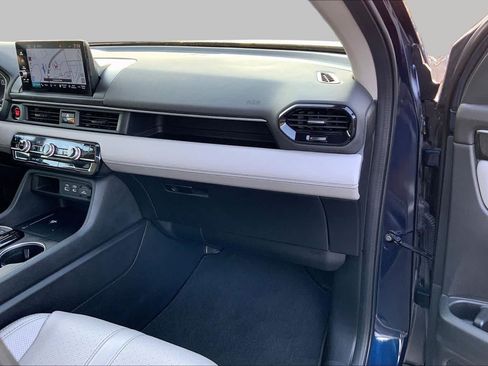 Used 2023 Honda Pilot Elite image 18