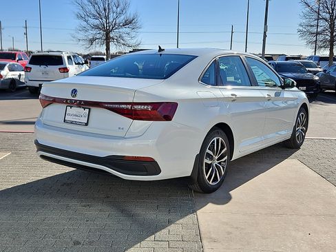 New 2026 Volkswagen Jetta SE FWD image 4
