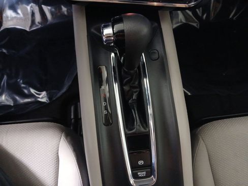 Used 2016 Honda HR-V EX image 22