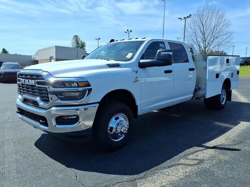 New 2026 RAM 3500 Tradesman w/ Chrome Appearance Group A image 3