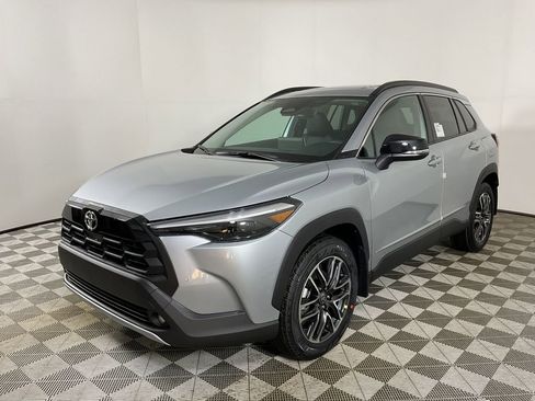 New 2026 Toyota Corolla Cross XLE image 3