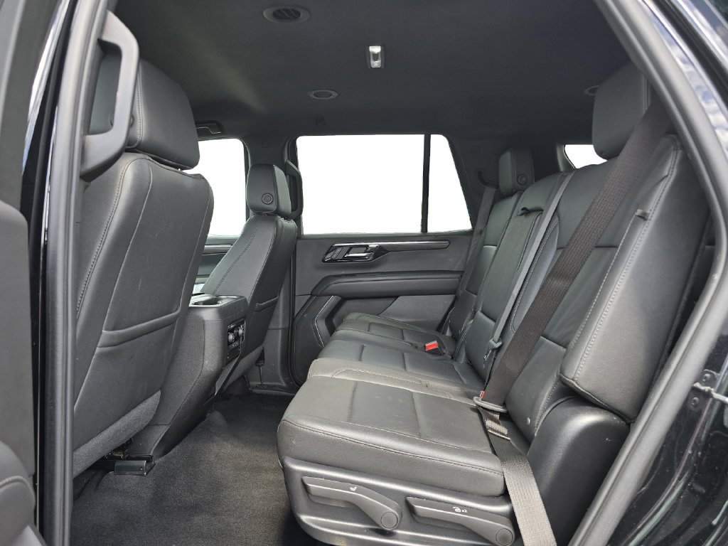Used 2025 Chevrolet Tahoe Z71 AWD/4WD image 17