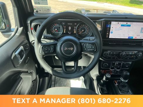 New 2026 Jeep Gladiator Rubicon AWD/4WD image 13