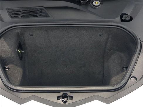 Used 2024 Chevrolet Corvette Stingray Preferred Conv w/ Z51 Performance Package RWD image 29