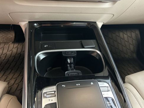 Used 2020 Mercedes-Benz GLB 250 GLB 250 image 30