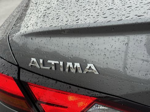 Certified 2019 Nissan Altima 2.5 Platinum image 41