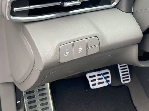 New 2026 Hyundai Elantra Sport FWD image 12