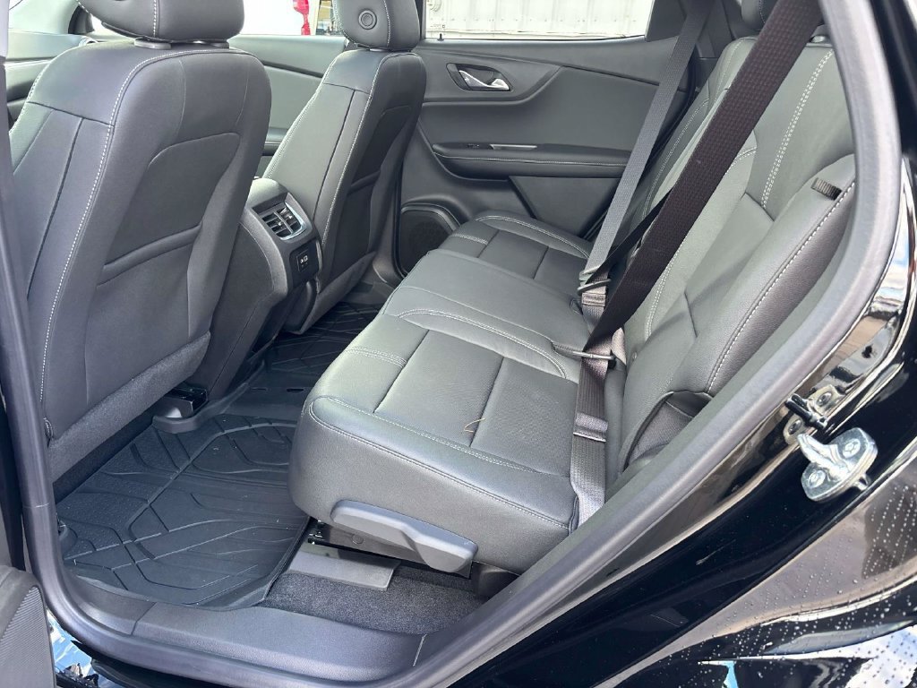 New 2026 Chevrolet Blazer LT w/ Midnight/Sport Edition AWD/4WD image 5
