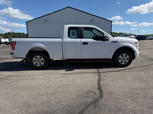 Used 2016 Ford F150 XL w/ Equipment Group 101A Mid AWD/4WD image 4