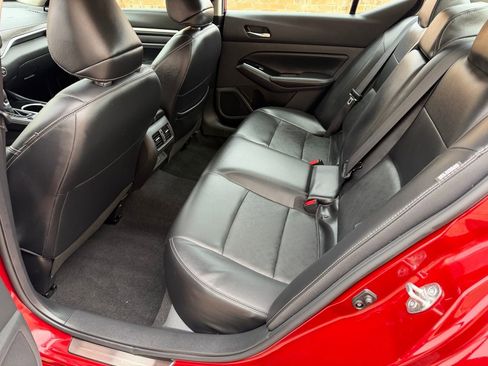 Used 2023 Nissan Altima 2.5 SL image 6